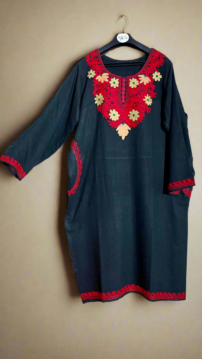 Black Floral Design Aari Embroidered Traditional Pheran